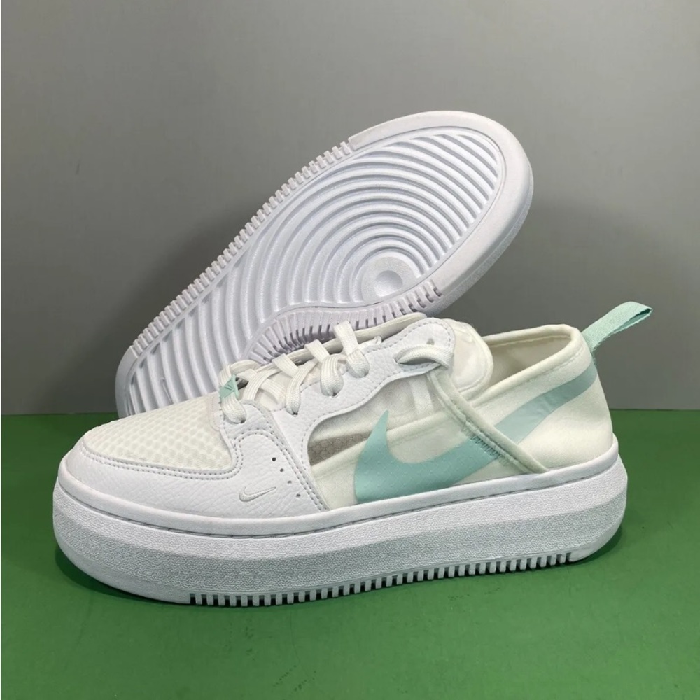 Nike Women’s Size 9 US Court Vision Alta TXT White Tennis Sneakers CW6536-100